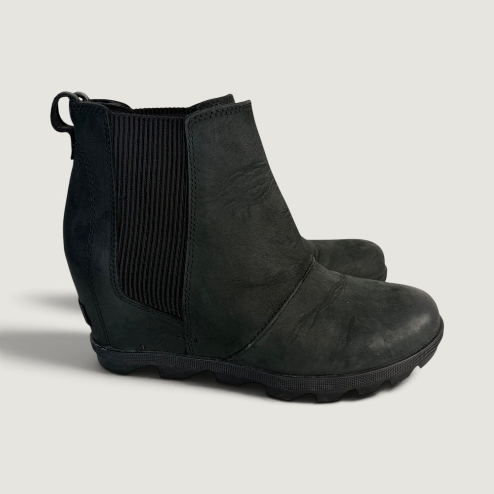 Sorel Womens 9 Joan Of Arctic Wedge II Chelsea Boots Black Leather